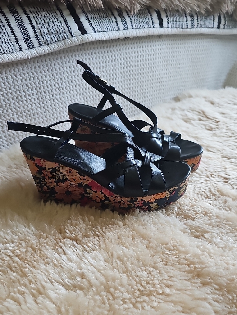 Black Floral Platform Wedge Sandals